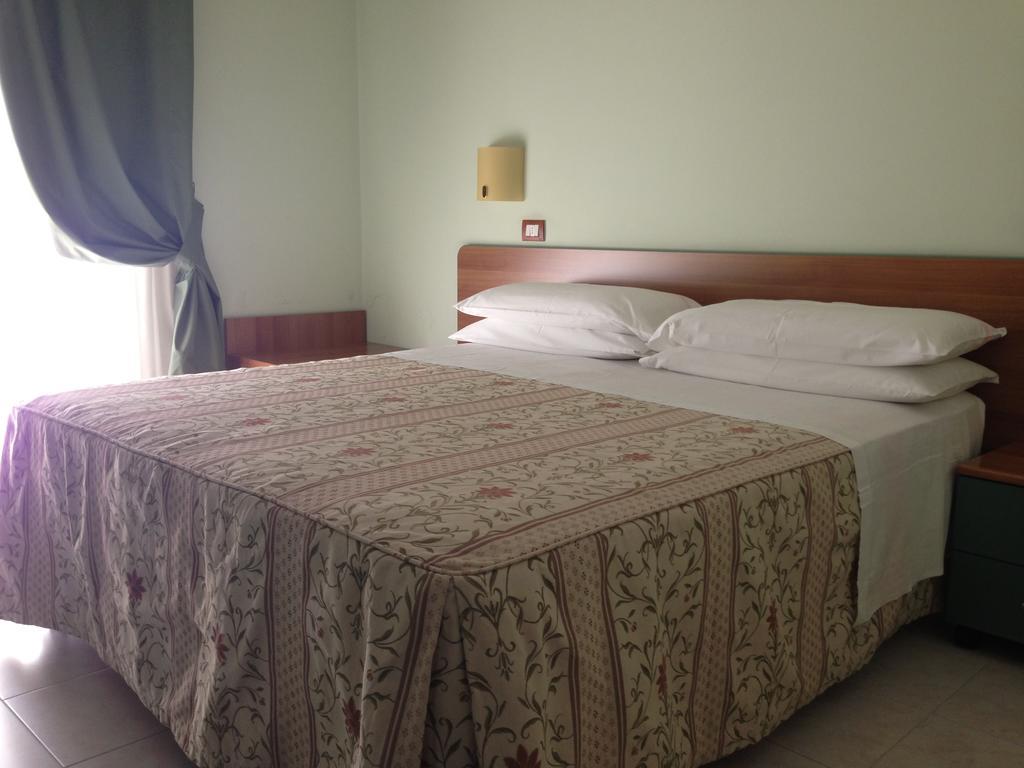 La Perla B&B Hotel Roseto Degli Abruzzi Zewnętrze zdjęcie