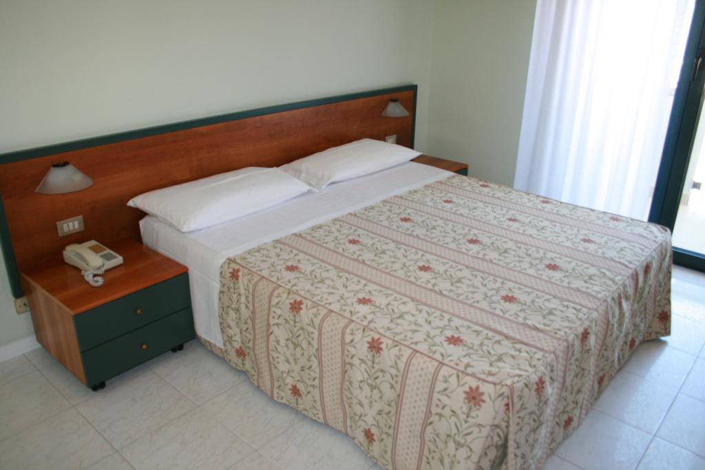 La Perla B&B Hotel Roseto Degli Abruzzi Zewnętrze zdjęcie